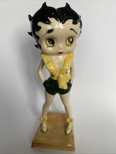 WADE   BETTY BOOP  GOLDEN GIRL BEIGE BASE  SAMPLE?