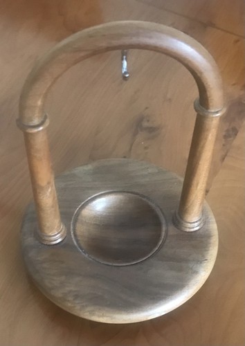 English walnut stand for - stand,