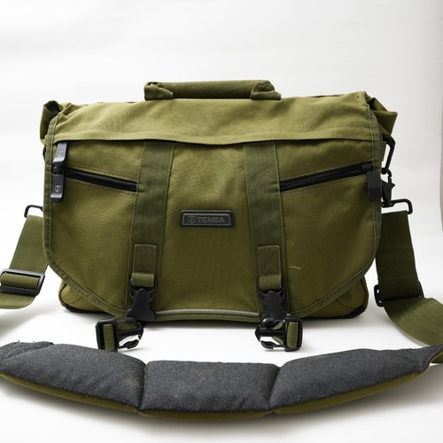 Tenba large messenger - messenger, green