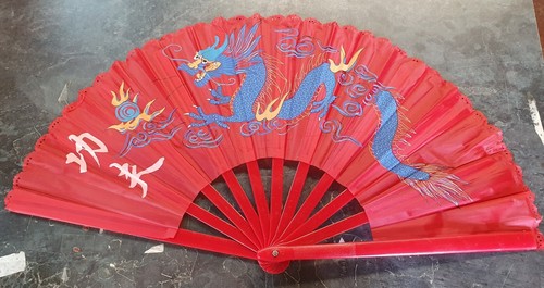 Red chinese dragon folding - red,