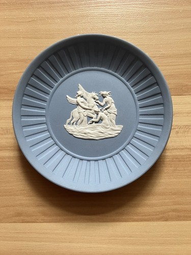 Wedgwood blue jasperware - blue,