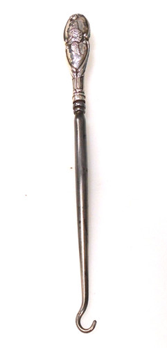 Sterling silver handled button - silver,
