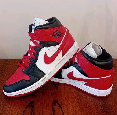 Nike air jordan mid - air,