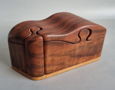 Vintage Fred Marilyn Buss Wooden Puzzle Box English Walnut & Oak 9cm x 17.5cm