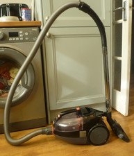 Vax Impact 102 Lightweight Cylinder C86-TO-BE Vacuum Cleaner - 700W