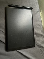 Wacom One by Wacom creative pen tablet small CTL-472 drawing graphic USB