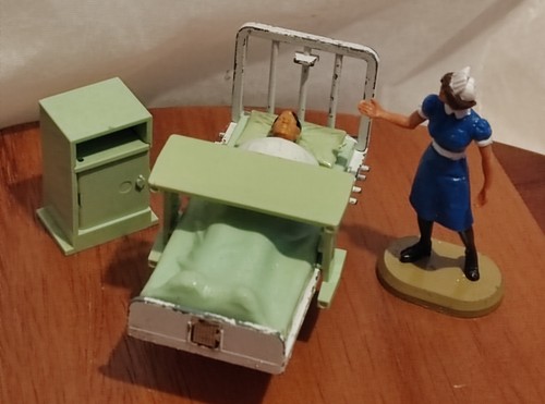 Britains super deetail nurse - super,