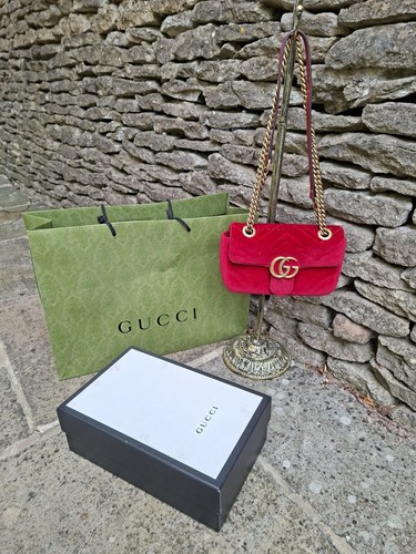 Stunning fully authentic - fully, gucci