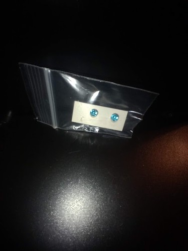 Light blue stud earrings - light,