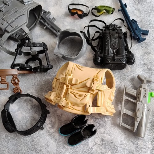Assorted vintage action man - vintage,