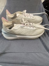 adidas Bounce  Boost Unisex