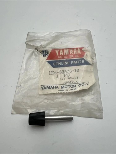 Yamaha button odometer - button, knob