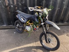 PIT BIKE 125. NOW BREAKING