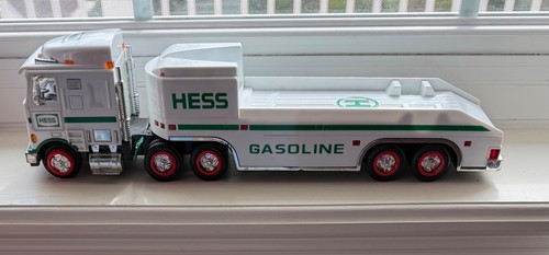 Hess 1999 space shuttle - hess,