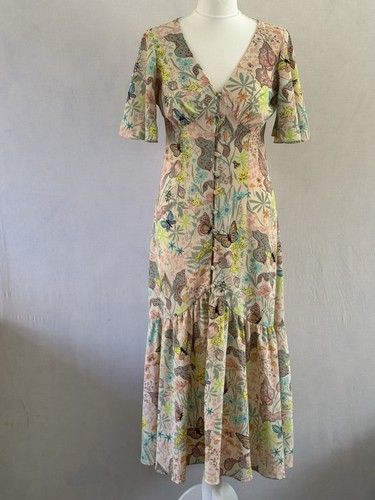 Never fully dressed butterfly - never,