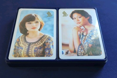 Singapore airlines playing - airlines,