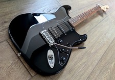 STUNNING ALL BLACK Fender