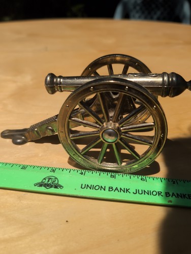 Vintage brass cannon george - brass, gr