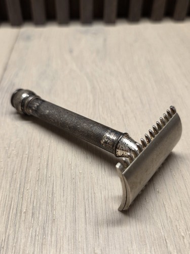 Vintage gillette old - vintage, open