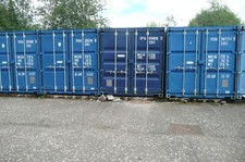 STORAGE UNITS TO LET IN KILBIRNIE 20 FOOT SHIPPING CONTAINER £75 A MONTH