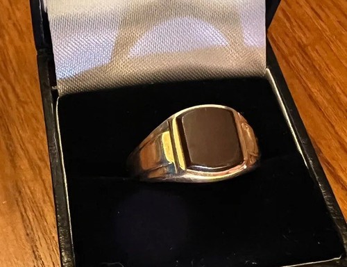 Gorgeous 9ct gold men - gold, men’s
