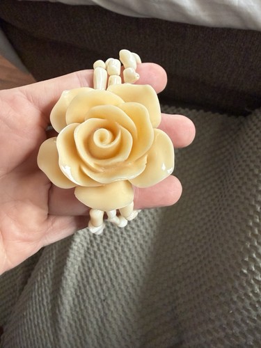 Vtg carved rose - rose, stretch