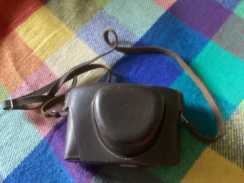 Vintage leica brown leather - leica,
