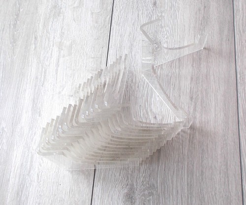 Freestanding clear acrylic - 15,