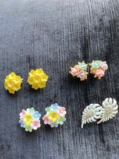 Vintage Kitsch flowers Clip On 50’s60’s Earrings lot 
