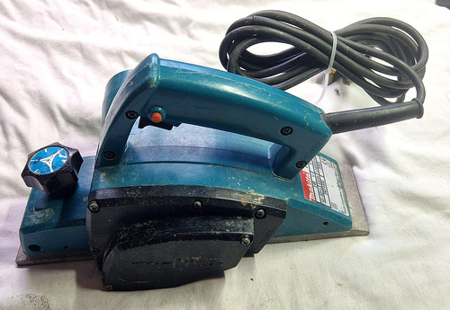 Makita 1902 wood planer 240v - makita,
