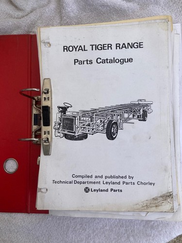 Leyland royal tiger bus - bus, /