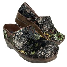 Sanita Womens Sz 7 Brown