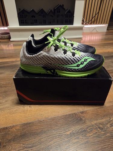Saucony type running shoes - type,
