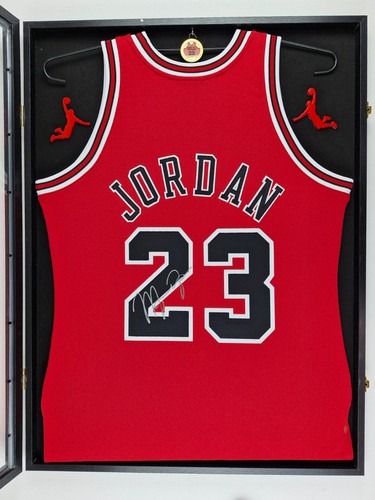 Michael jordan jersey framed - jordan,
