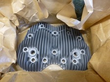 Triumph TRW 500 Head NOS new