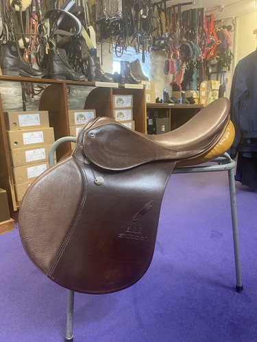 Stubben saddle 5 - stubben,