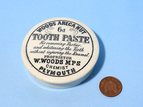 19thc woods areca - 19thc, nut