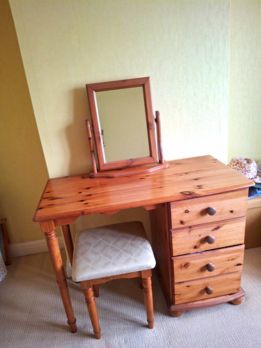 Pine freestanding dressing - pine,