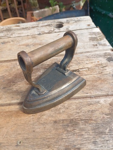 Antique cast iron siddons - antique,