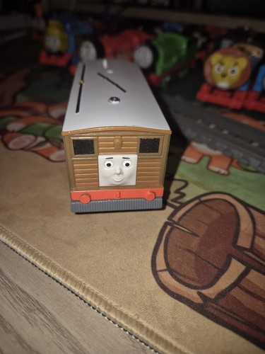 Trackmaster thomas the tank - thomas,