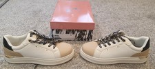 Moda in Pelle trainers size 39