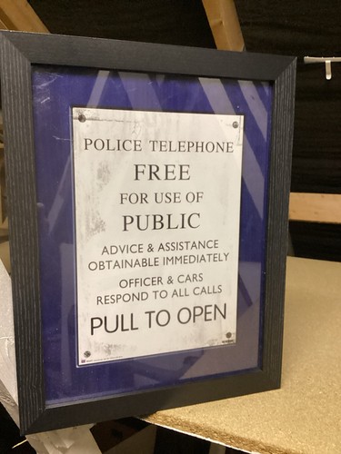 Who tardis police - who, sign