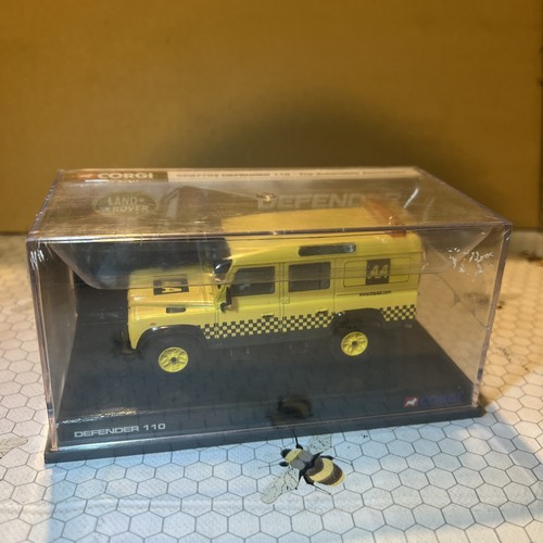 Corgi vanguards land rover - aa,