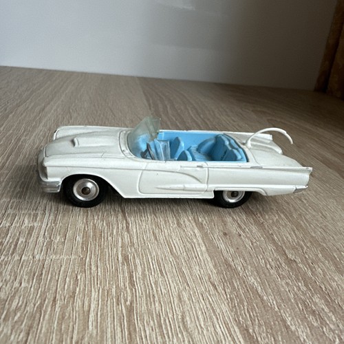 Corgi toys 215 ford - toys,