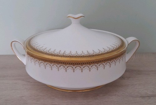 Paragon china athena - athena, lidded