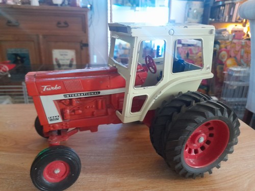 Rare ertl usa international - ertl,