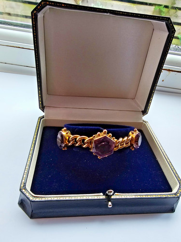 Victorian heavy 9ct bracelet