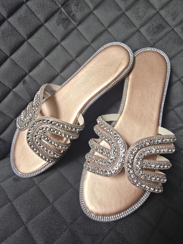 Nwot sparkly rhinestone slide - nwot,