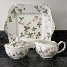 Wedgwood wild Strawberry