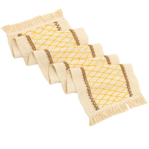 Table runner with tassel - table,